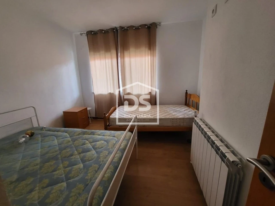 Moradia T6 para Venda em São Martinho das Chãs Foto 9