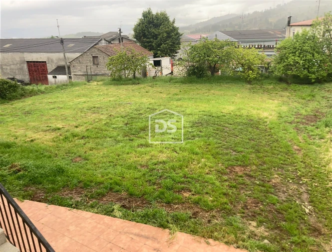 Moradia T6 para Venda em São Martinho das Chãs Foto 10