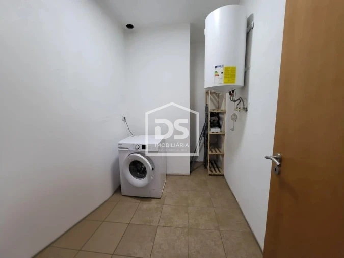 Moradia T6 para Venda em São Martinho das Chãs Foto 8