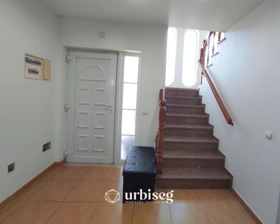 Moradia T4 para Venda em Tavarede Foto 22