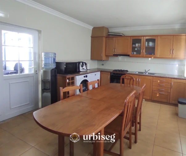 Moradia T4 para Venda em Tavarede Foto 18