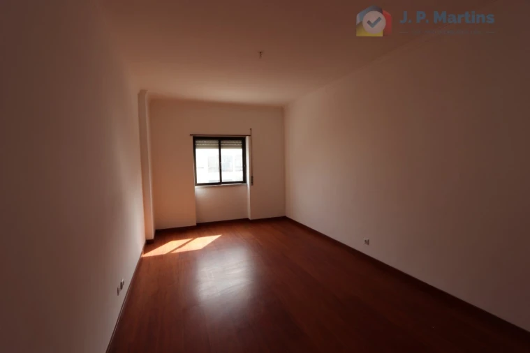 Apartamento T2 para Venda em Seixal, Arrentela e Aldeia de Paio Pires Foto 14