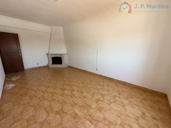 Apartamento T2 para Venda em Seixal, Arrentela e Aldeia de Paio Pires Foto 2