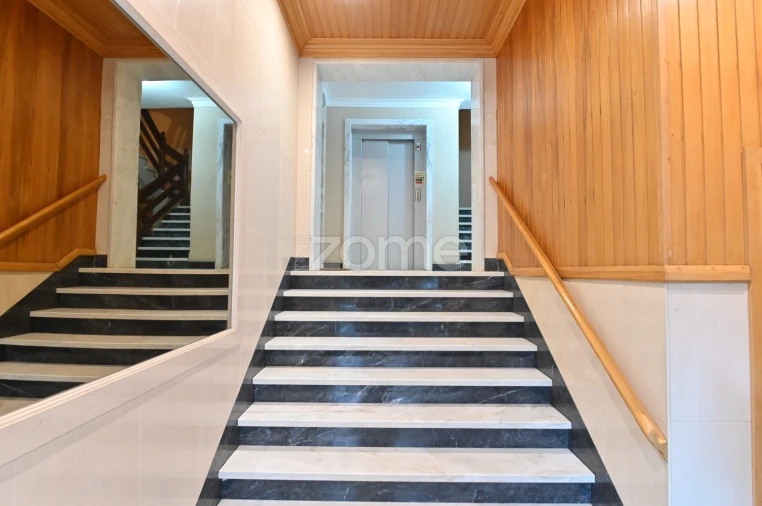 Apartamento T5 para Venda em Oeiras e São Julião da Barra, Paço de Arcos e Caxias Foto 3