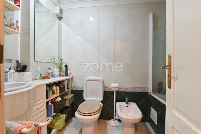 Apartamento T5 para Venda em Oeiras e São Julião da Barra, Paço de Arcos e Caxias Foto 7