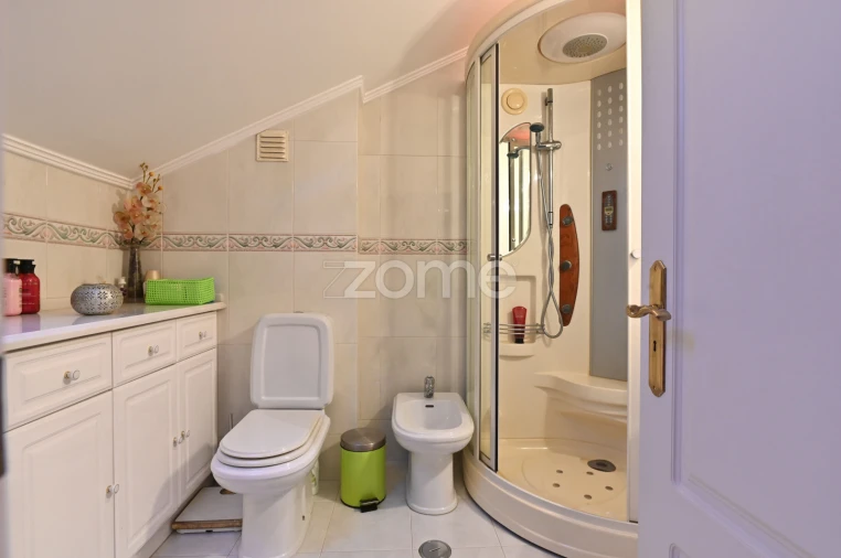 Apartamento T5 para Venda em Oeiras e São Julião da Barra, Paço de Arcos e Caxias Foto 24