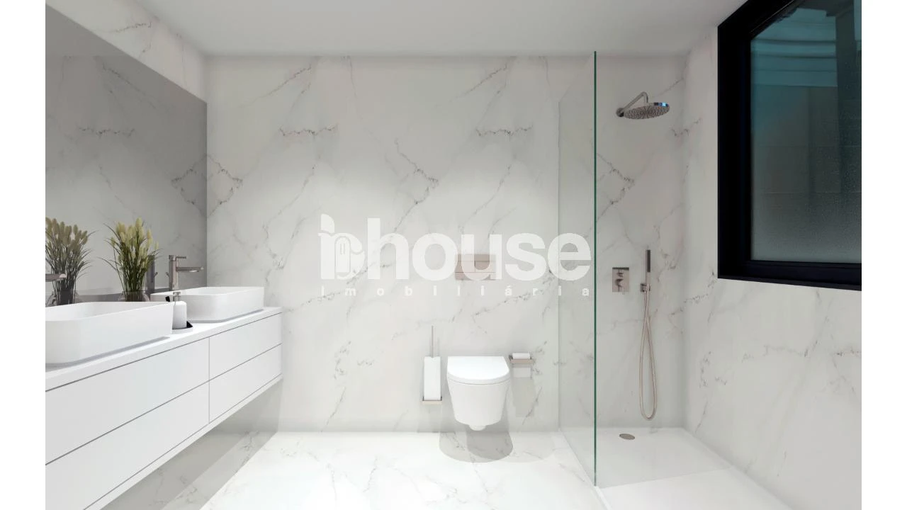 Moradia T3 para Venda em Aguas Santas Foto 26