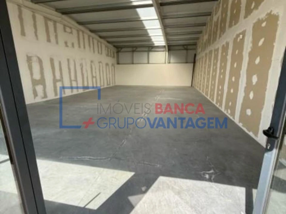 Armazém para Venda em Vila Franca das Naves e Feital Foto 5