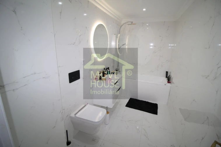 Apartamento T2 para Venda em Queluz e Belas Foto 33