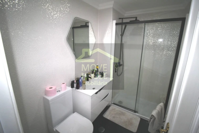 Apartamento T2 para Venda em Queluz e Belas Foto 25