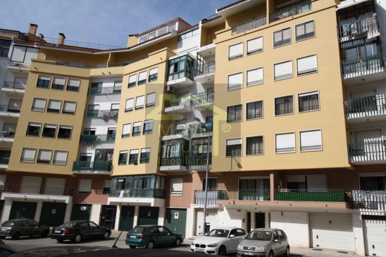 Apartamento T2 para Venda em Queluz e Belas Foto 41
