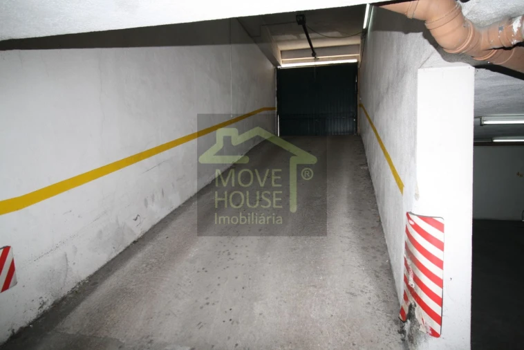 Apartamento T2 para Venda em Queluz e Belas Foto 38