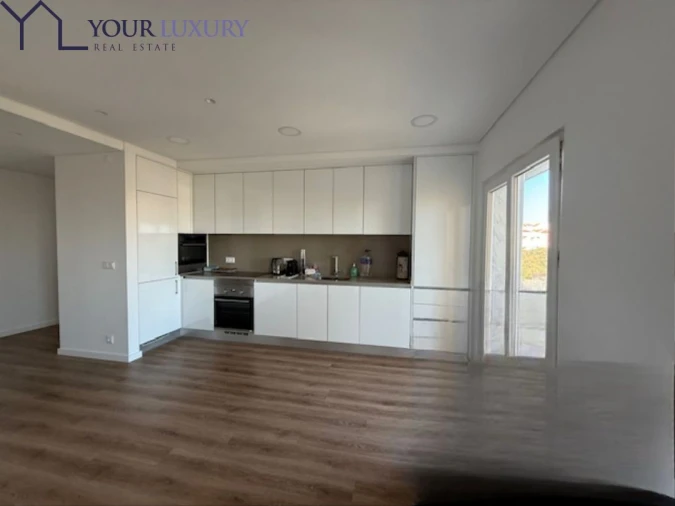 Apartamento T2 para Venda em Carcavelos e Parede Foto 3