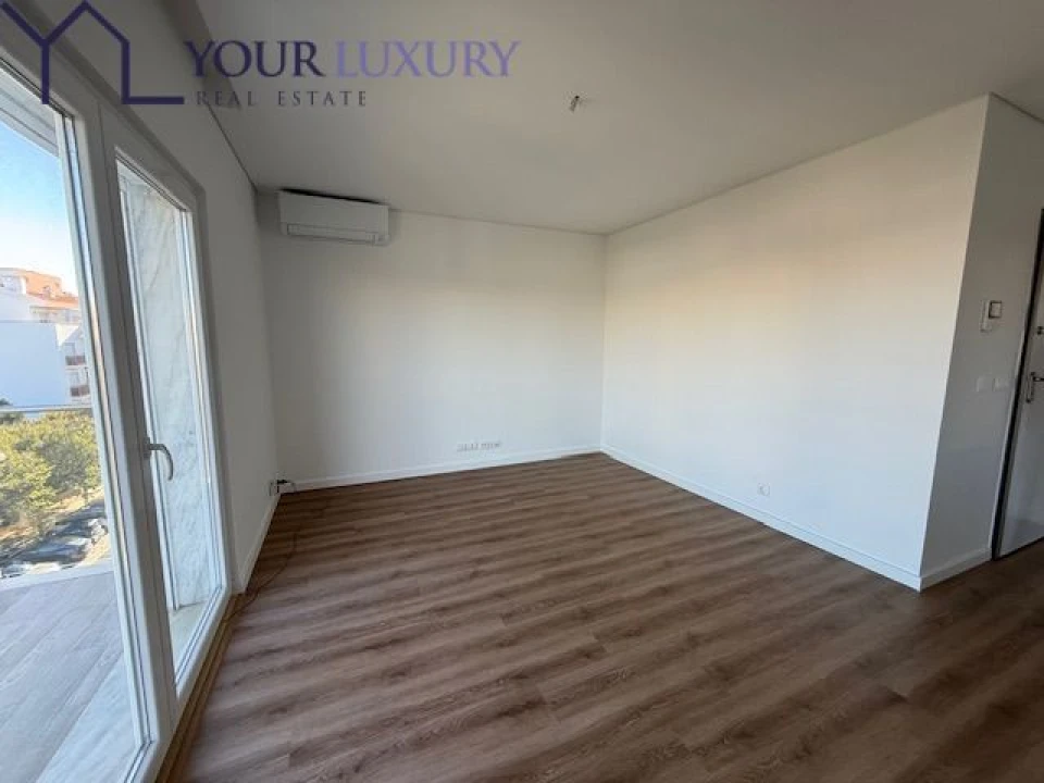 Apartamento T2 para Venda em Carcavelos e Parede Foto 12