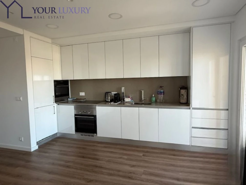 Apartamento T2 para Venda em Carcavelos e Parede Foto 5