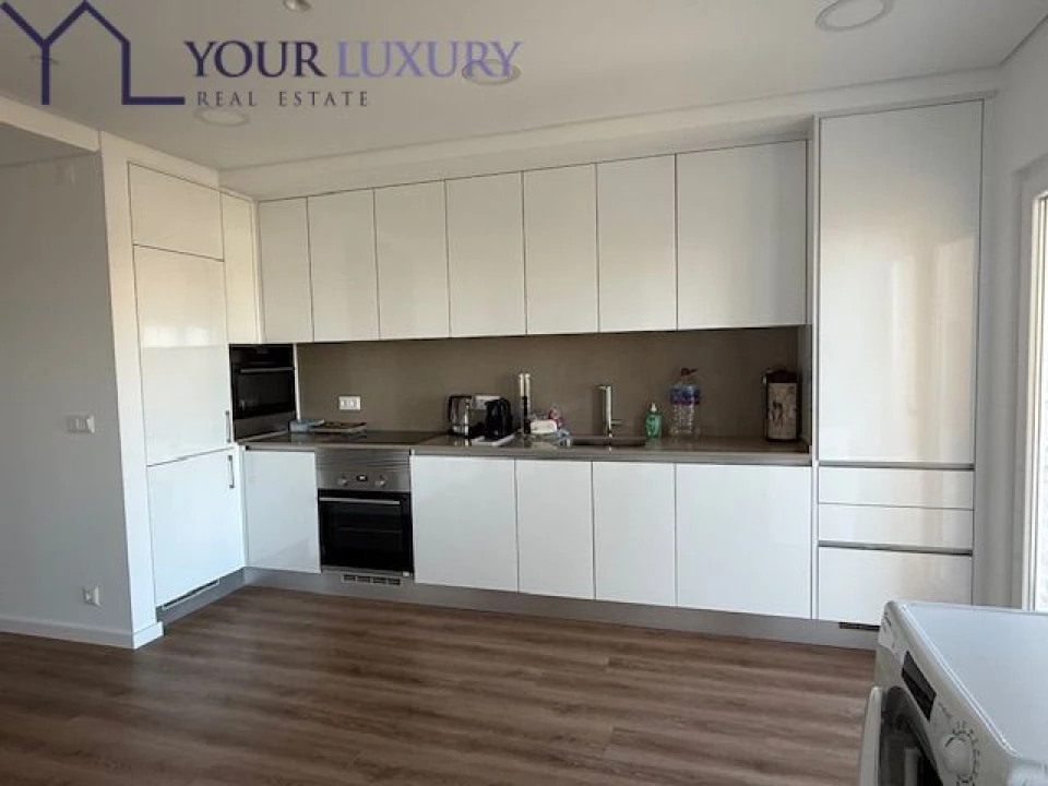 Apartamento T2 para Venda em Carcavelos e Parede Foto 6