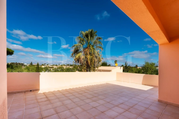 Moradia T3 para Venda em Quarteira Foto 23