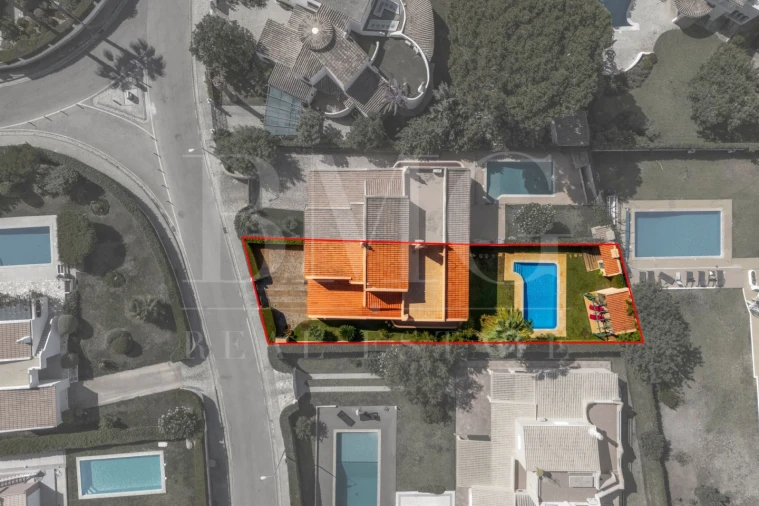 Moradia T3 para Venda em Quarteira Foto 77