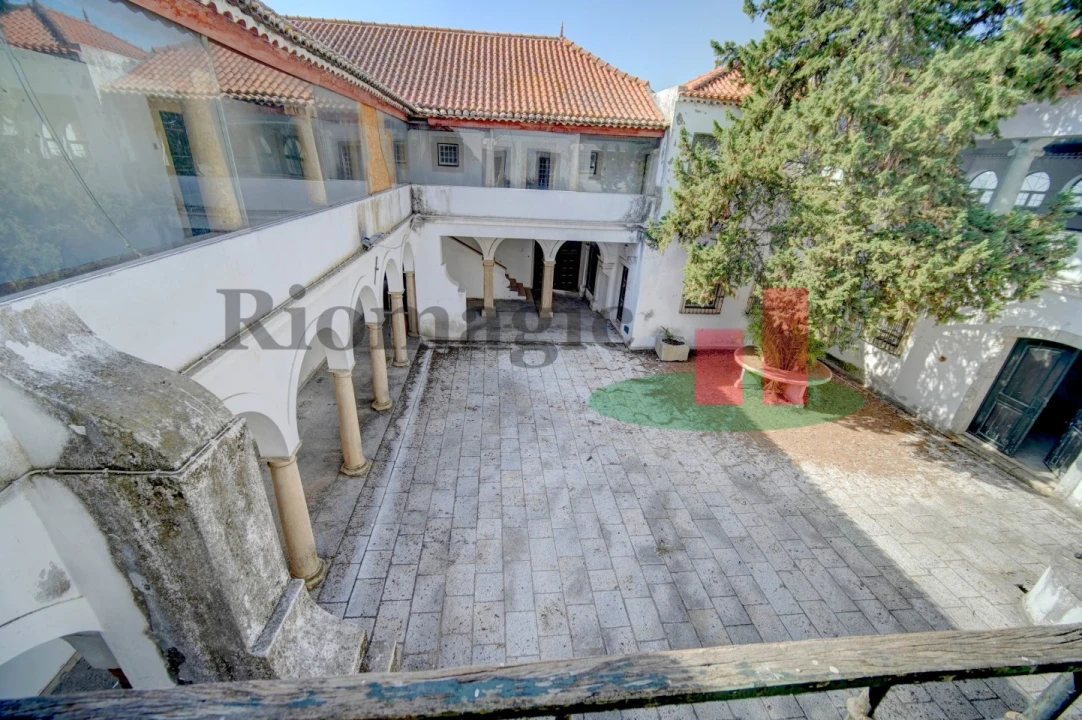 Moradia T5 para Venda em Almeirim Foto 17