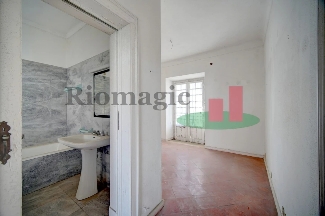 Moradia T5 para Venda em Almeirim Foto 34