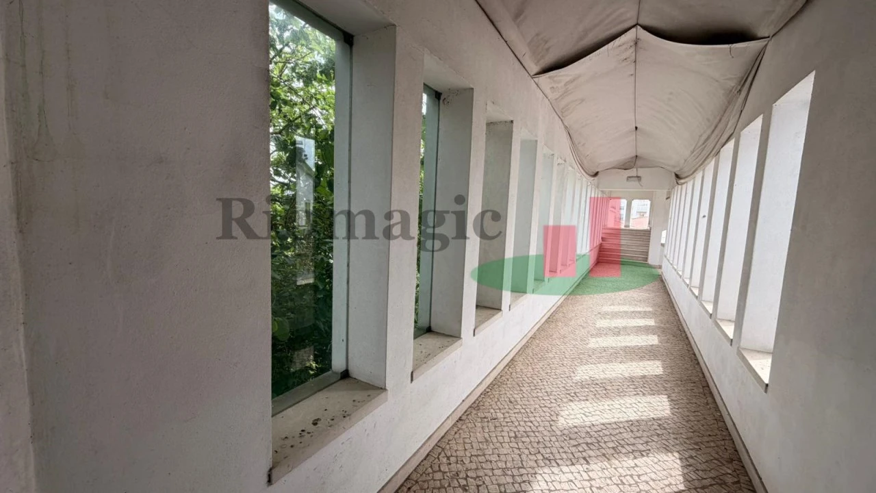 Moradia T5 para Venda em Almeirim Foto 48