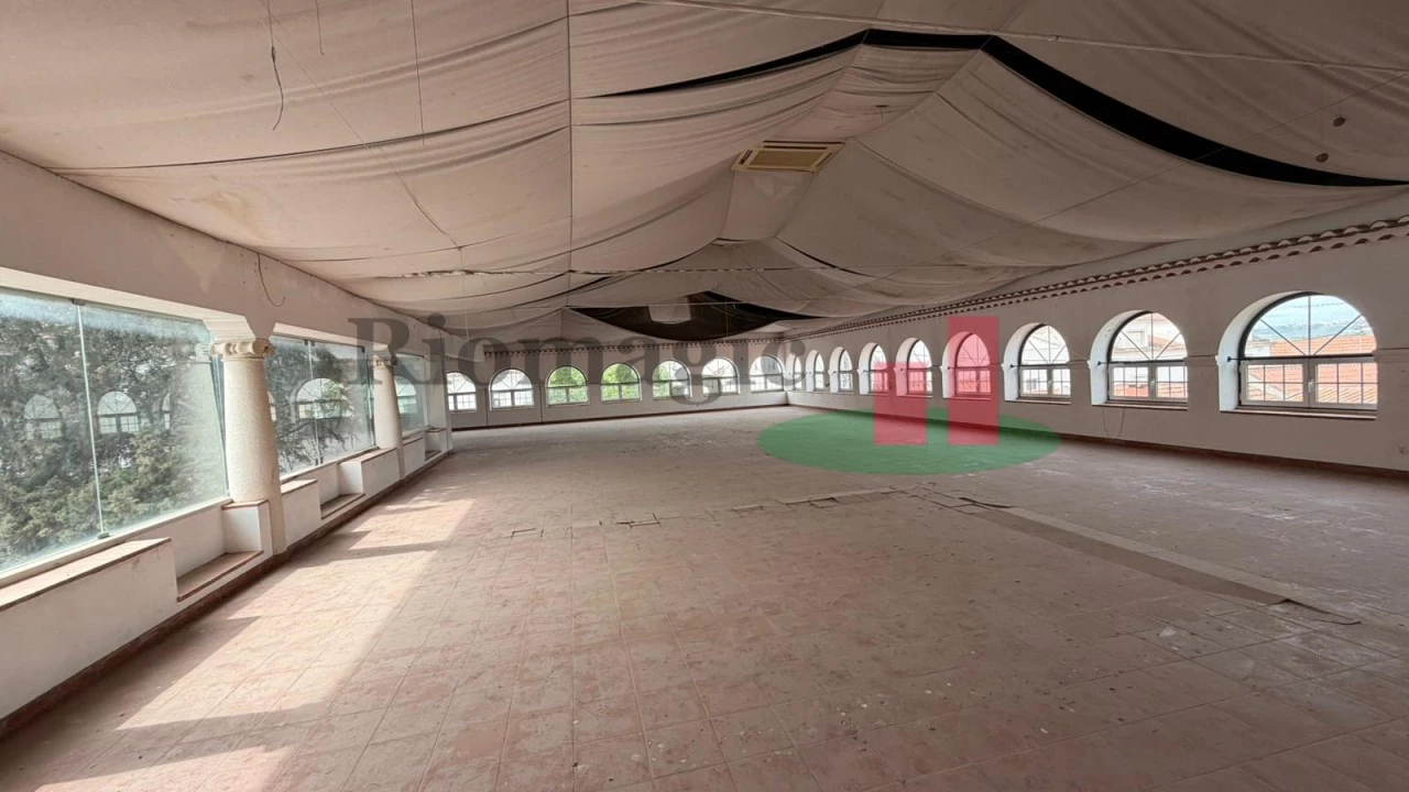 Moradia T5 para Venda em Almeirim Foto 52