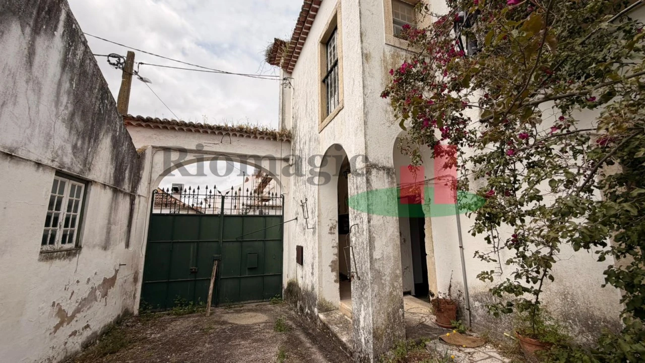 Moradia T5 para Venda em Almeirim Foto 104
