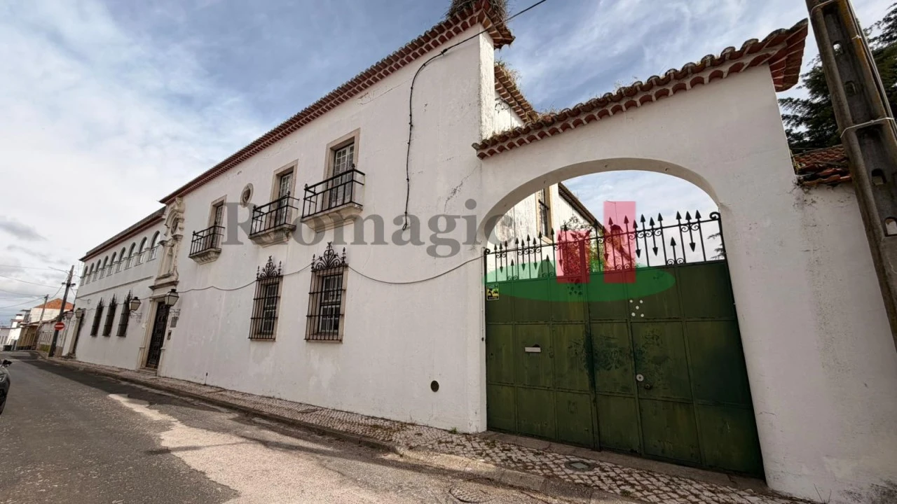 Moradia T5 para Venda em Almeirim Foto 130