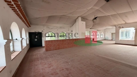 Moradia T5 para Venda em Almeirim