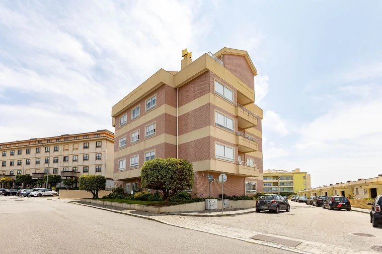 Apartamento T2 para Venda em São Felix da Marinha Foto 31