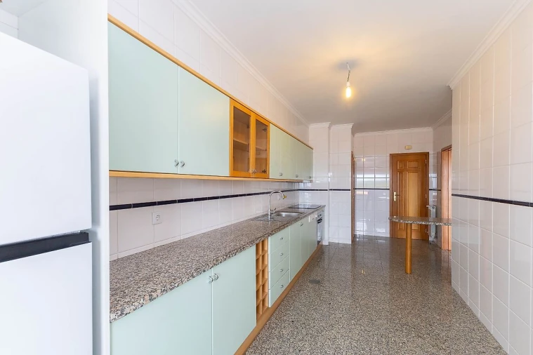 Apartamento T2 para Venda em São Felix da Marinha Foto 15