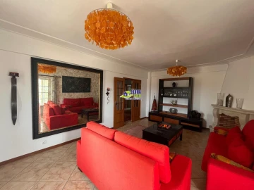 Moradia T7 para Venda em Algoz e Tunes