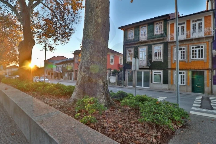 Prédio para Venda em Azurem Foto 38