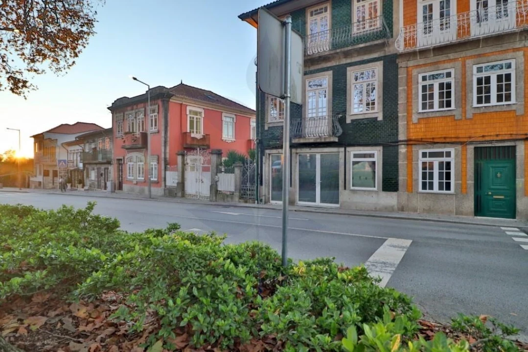 Prédio para Venda em Azurem Foto 56