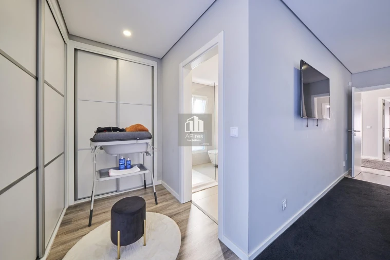 Moradia T4 para Venda em Fernao Ferro Foto 14