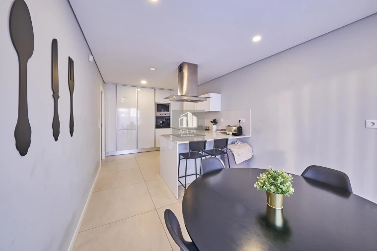 Moradia T4 para Venda em Fernao Ferro Foto 30