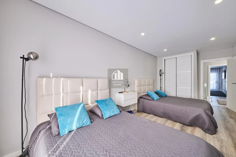 Moradia T4 para Venda em Fernao Ferro Foto 19