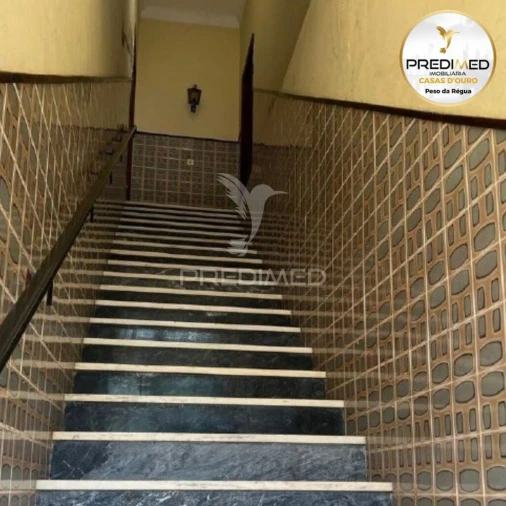 Prédio para Venda em Peso da Régua e Godim Foto 18