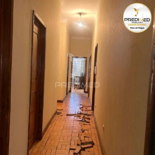 Prédio para Venda em Peso da Régua e Godim Foto 8