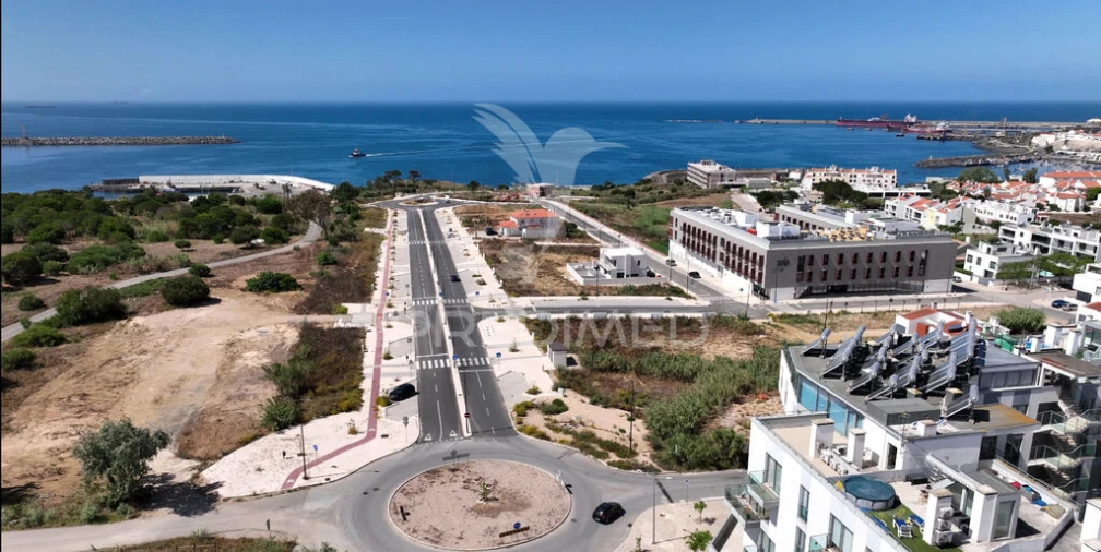 Apartamento T2 para Venda em Sines Foto 13