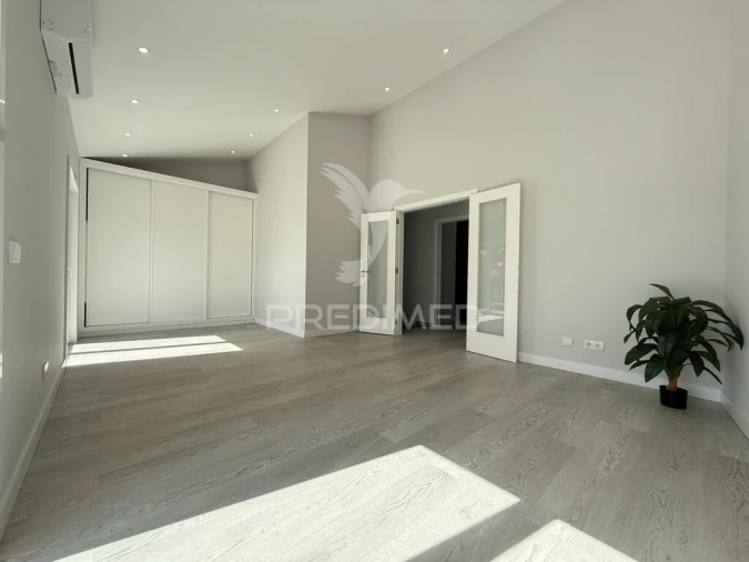 Moradia T3 para Venda em Estômbar e Parchal Foto 17