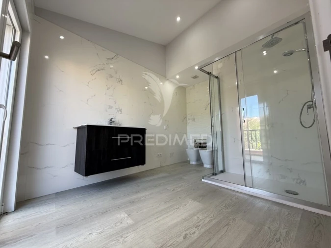 Moradia T3 para Venda em Estômbar e Parchal Foto 13