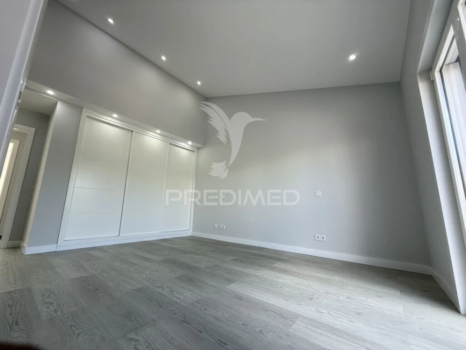 Moradia T3 para Venda em Estômbar e Parchal Foto 12