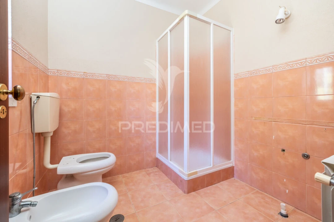 Moradia T7 para Venda em Alcobaça e Vestiaria Foto 10