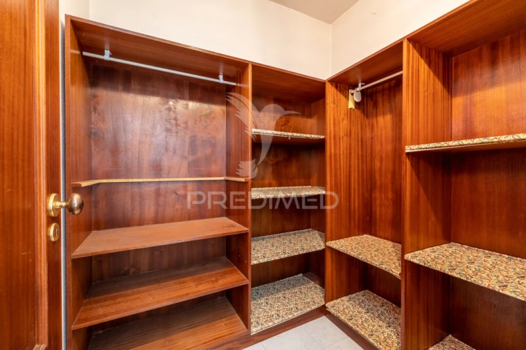 Moradia T7 para Venda em Alcobaça e Vestiaria Foto 11