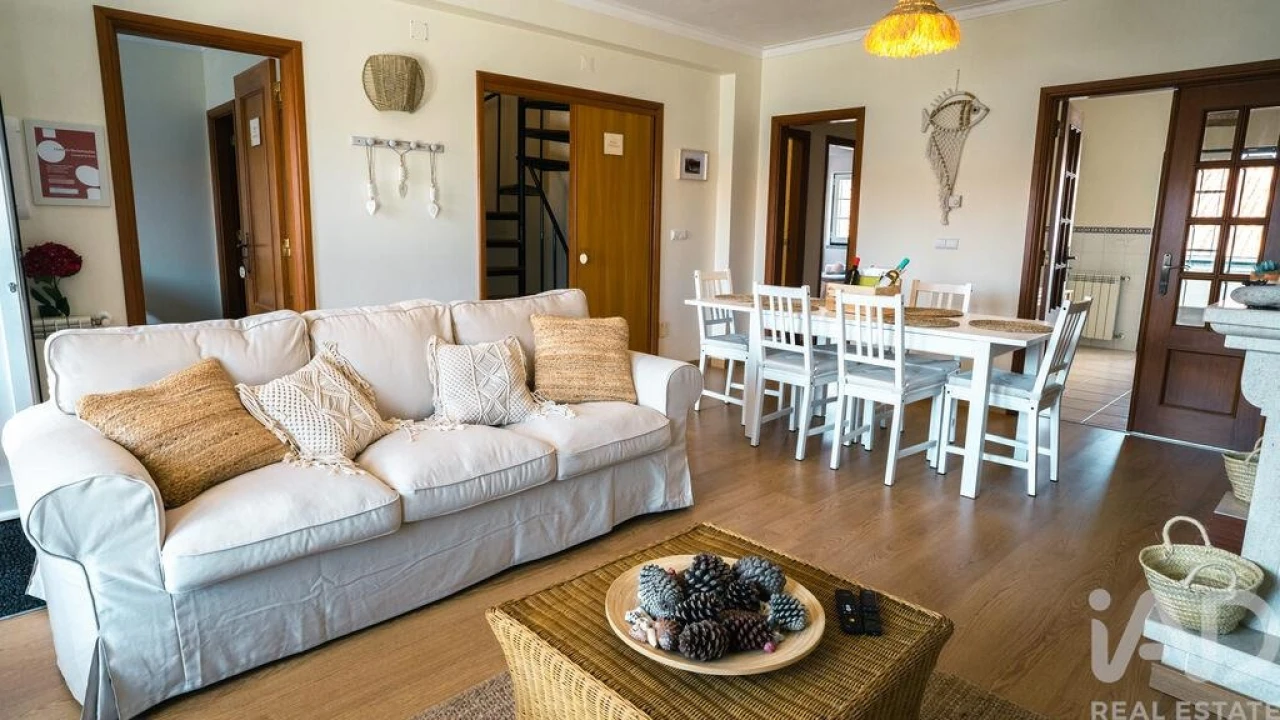Apartamento T3 para Arrendamento em A dos Cunhados e Maceira Foto 1