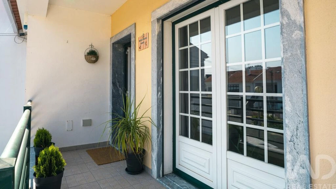 Apartamento T3 para Arrendamento em A dos Cunhados e Maceira Foto 6