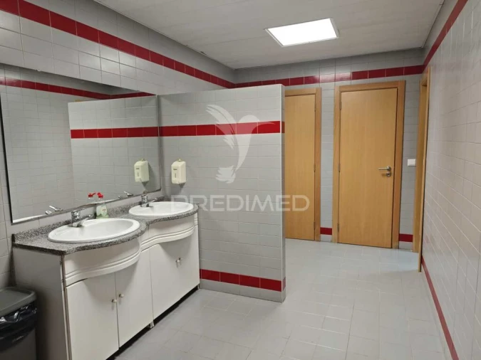 Prédio para Arrendamento em Faro (Sé e São Pedro) Foto 7