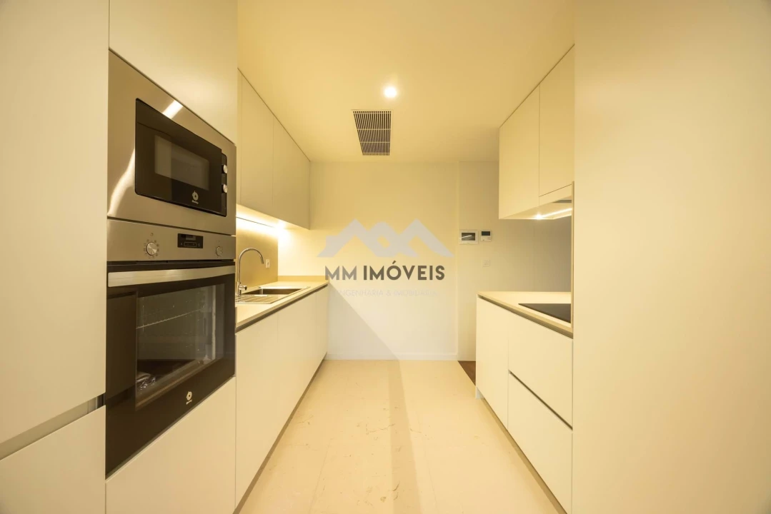 Apartamento T1 para Venda em Paranhos Foto 2