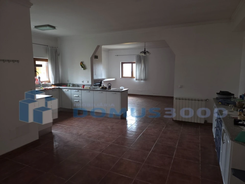 Moradia T5 para Venda em Folhadela Foto 16